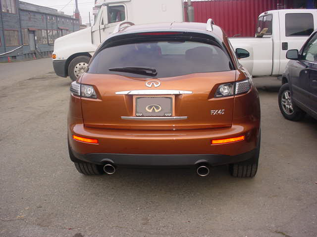 2005 Infiniti FX45 Photos