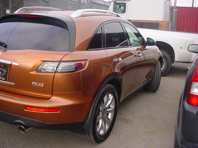 2005 Infiniti FX45 Pictures