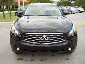 2009 Infiniti FX50 Images
