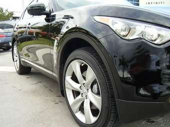 2009 Infiniti FX50 Pictures