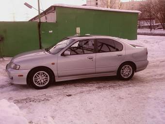 2000 Infiniti G20 Pictures