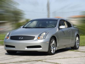 2002 Infiniti G35 Photos