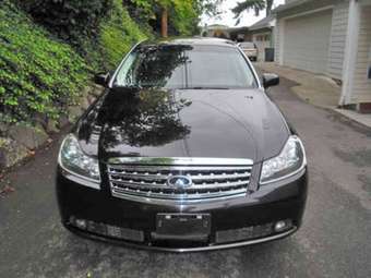 2005 Infiniti M35 Photos