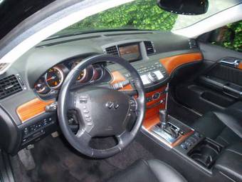 2005 Infiniti M35 Pictures