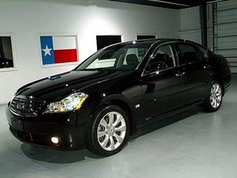 2005 Infiniti M35 Photos