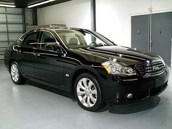 2005 Infiniti M35 Photos