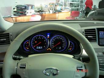 2008 Infiniti M35 Photos