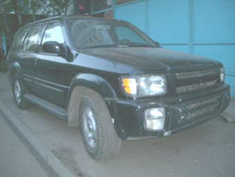 1997 Infiniti QX4 Pictures