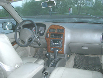 1997 Infiniti QX4 Photos