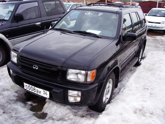 1998 Infiniti QX4