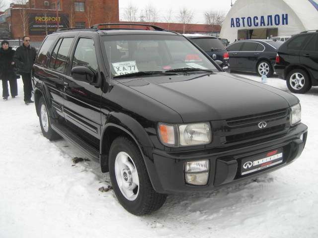 1998 Infiniti QX4