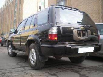 1998 Infiniti QX4 Pictures