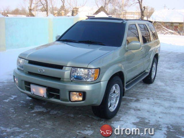 2001 Infiniti QX4