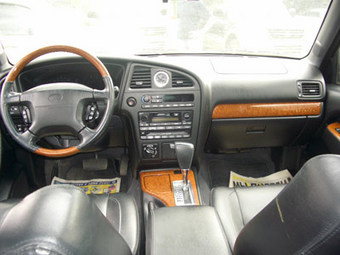 2001 Infiniti QX4 Pictures