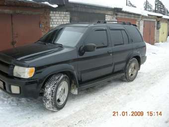 2001 Infiniti QX4 Images