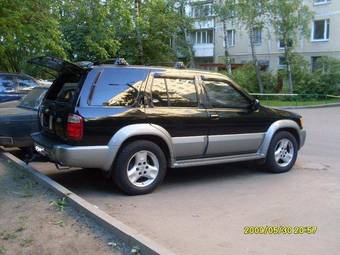 2001 Infiniti QX4 Pictures