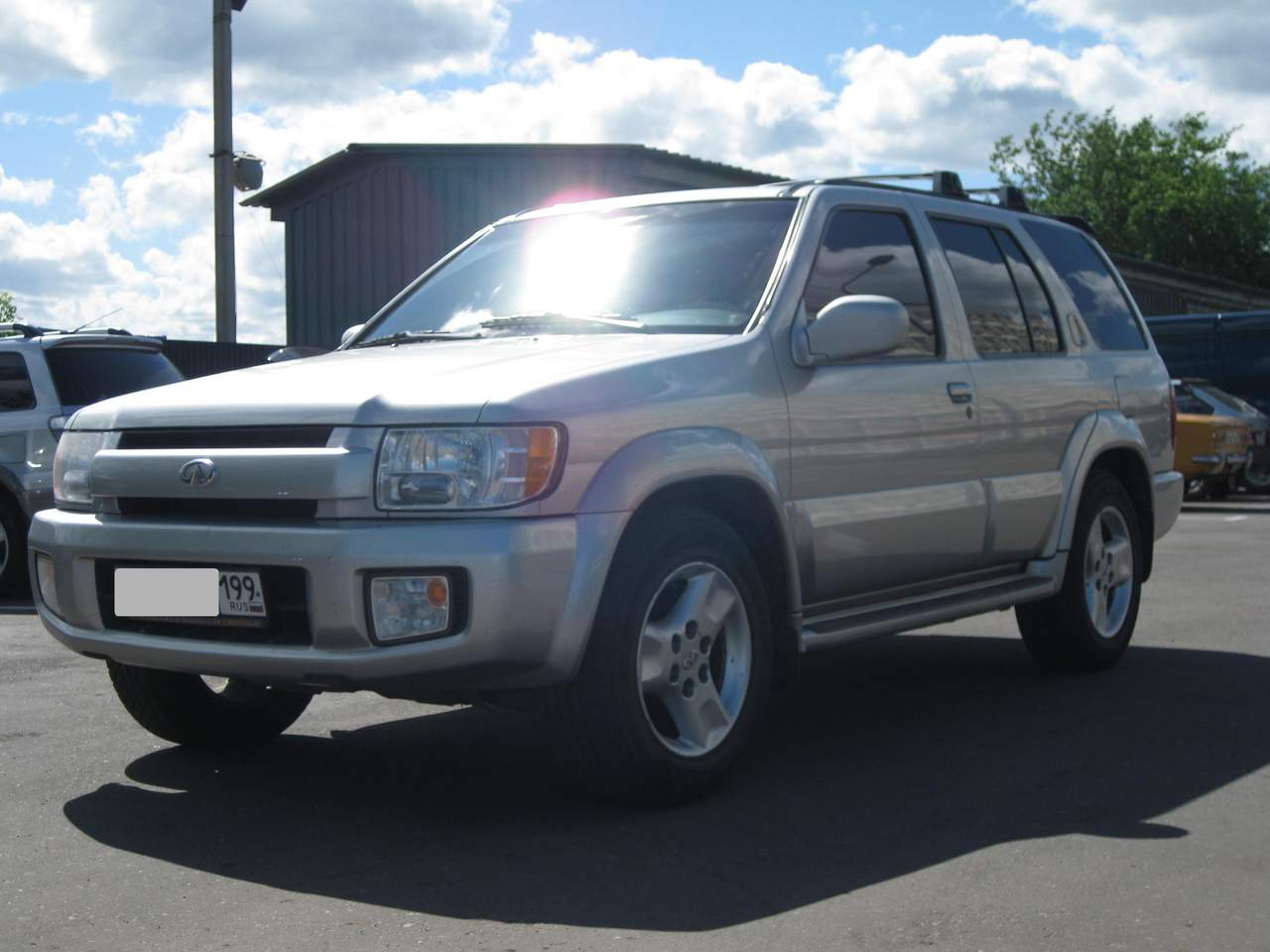 2002 infiniti qx4 specs