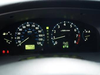 2002 Infiniti QX4 Photos