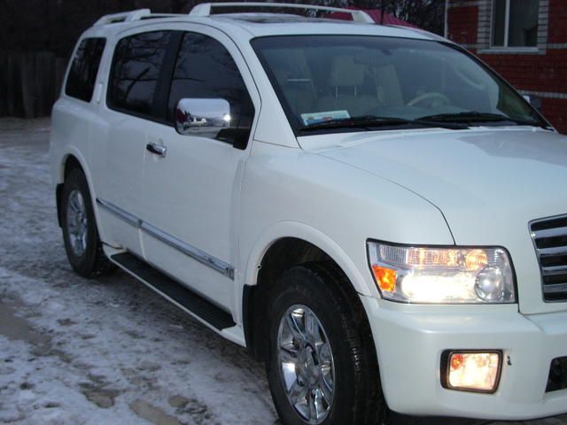 2004 Infiniti QX56
