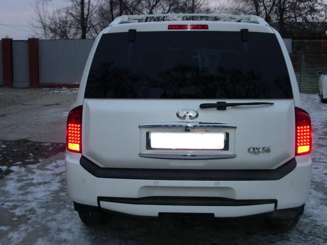 2004 Infiniti QX56