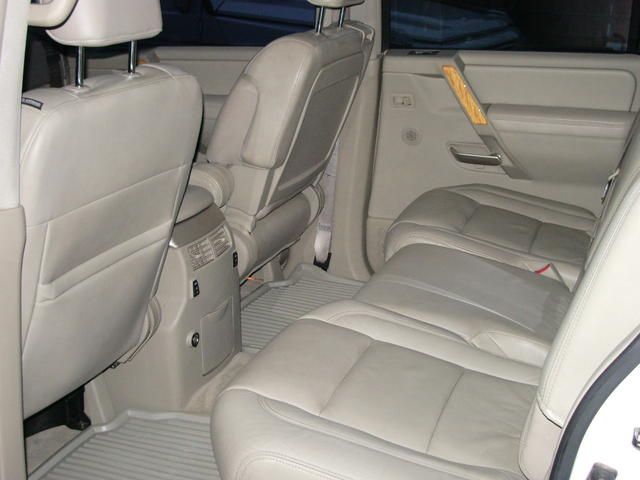 2004 Infiniti QX56