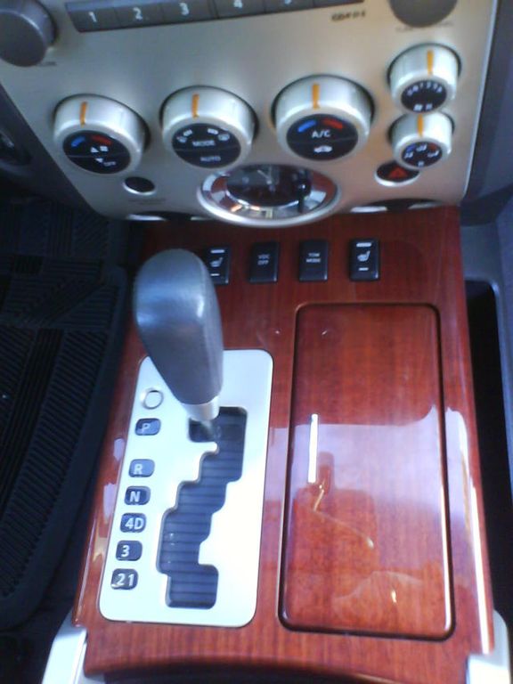 2004 Infiniti QX56