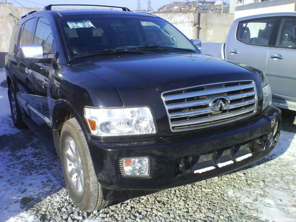 2004 Infiniti QX56