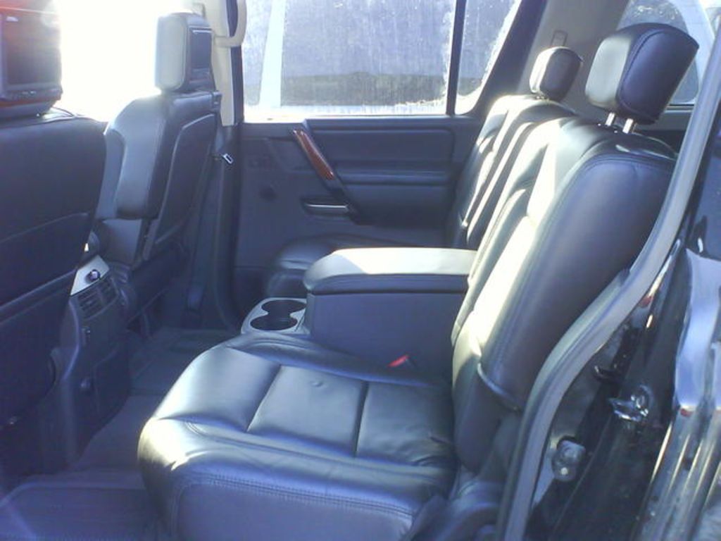 2004 Infiniti QX56