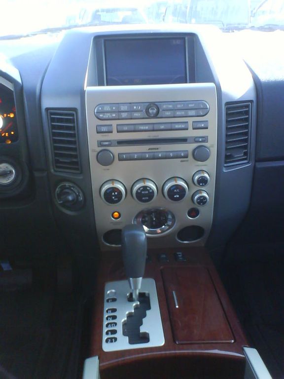 2004 Infiniti QX56