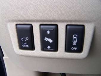 2004 Infiniti QX56 Pictures