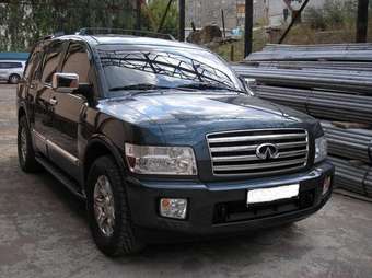 2004 Infiniti QX56 Photos