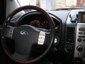 2004 Infiniti QX56 Images