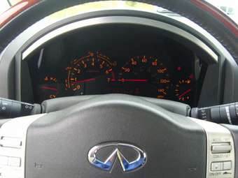 2004 Infiniti QX56 Pictures