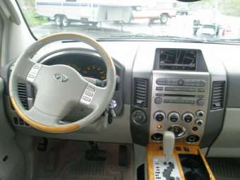 2004 Infiniti QX56 Photos