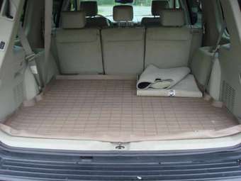 2004 Infiniti QX56 Photos