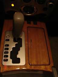 2004 Infiniti QX56 Pictures