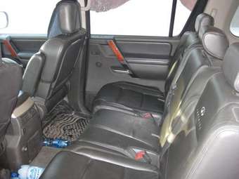 2004 Infiniti QX56 Pictures