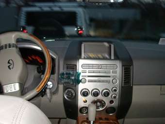 2004 Infiniti QX56 Pictures
