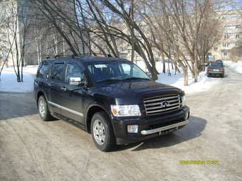 2004 Infiniti QX56 Photos