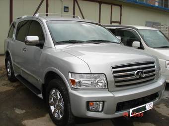 2004 Infiniti QX56 Photos