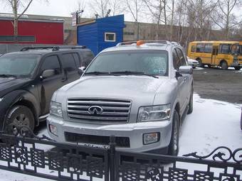 2004 Infiniti QX56 Photos