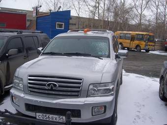 2004 Infiniti QX56 Photos