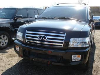 2004 Infiniti QX56 Pictures