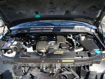 2004 Infiniti QX56 Photos