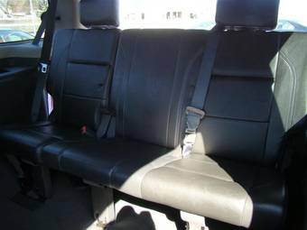 2004 Infiniti QX56 Images