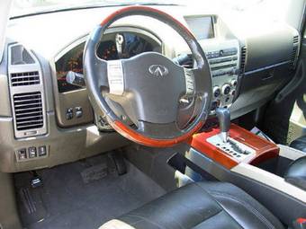 2004 Infiniti QX56 Photos
