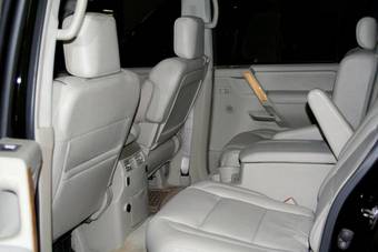 2004 Infiniti QX56 Pictures