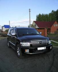 2004 Infiniti QX56 Photos