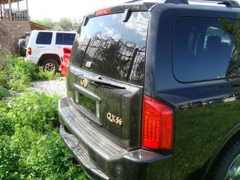2004 Infiniti QX56 Pictures