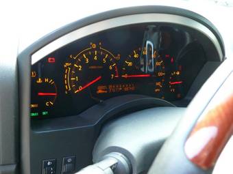 2004 Infiniti QX56 Pics